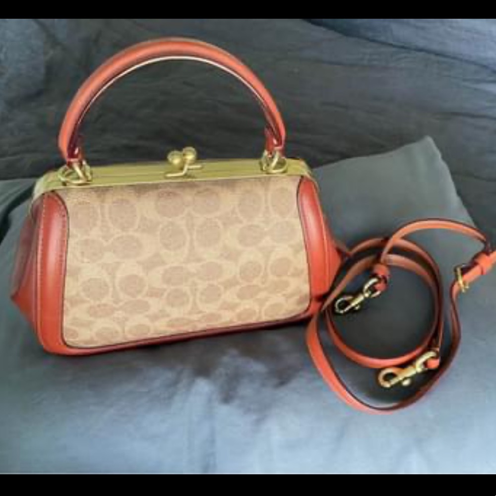 Coach Sig CC Frame Kisslock 23 Bag 72684